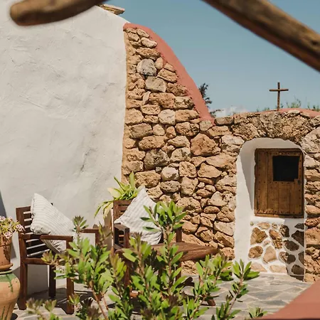 Inn Blay By One Of A Kind Travel Santa Eularia des Riu
